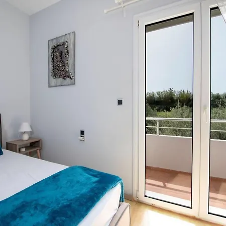 Hill Villa *